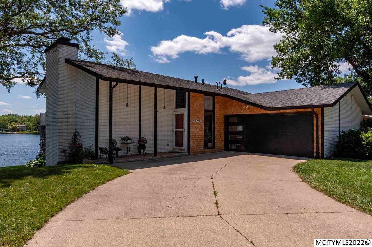 142 Lakeview Dr - Photo 1
