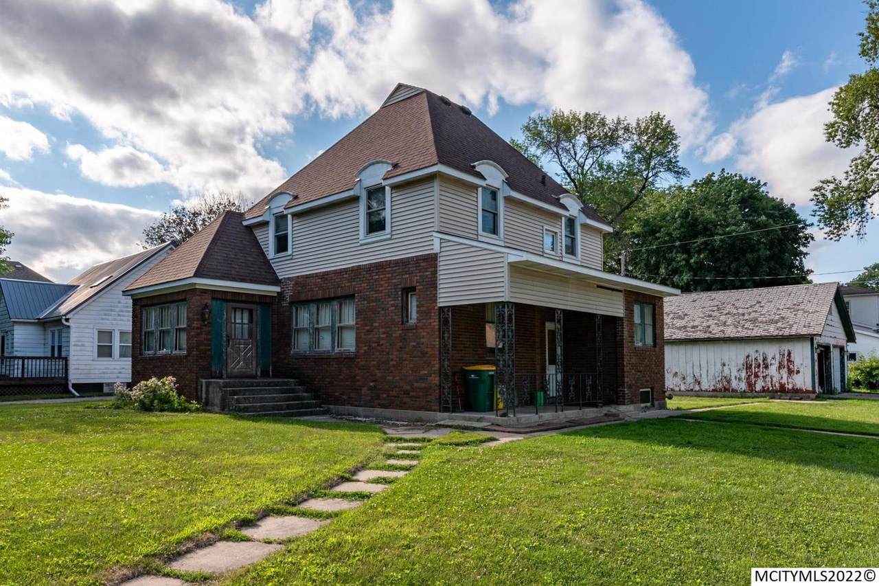 304 Fairview St - Photo 1
