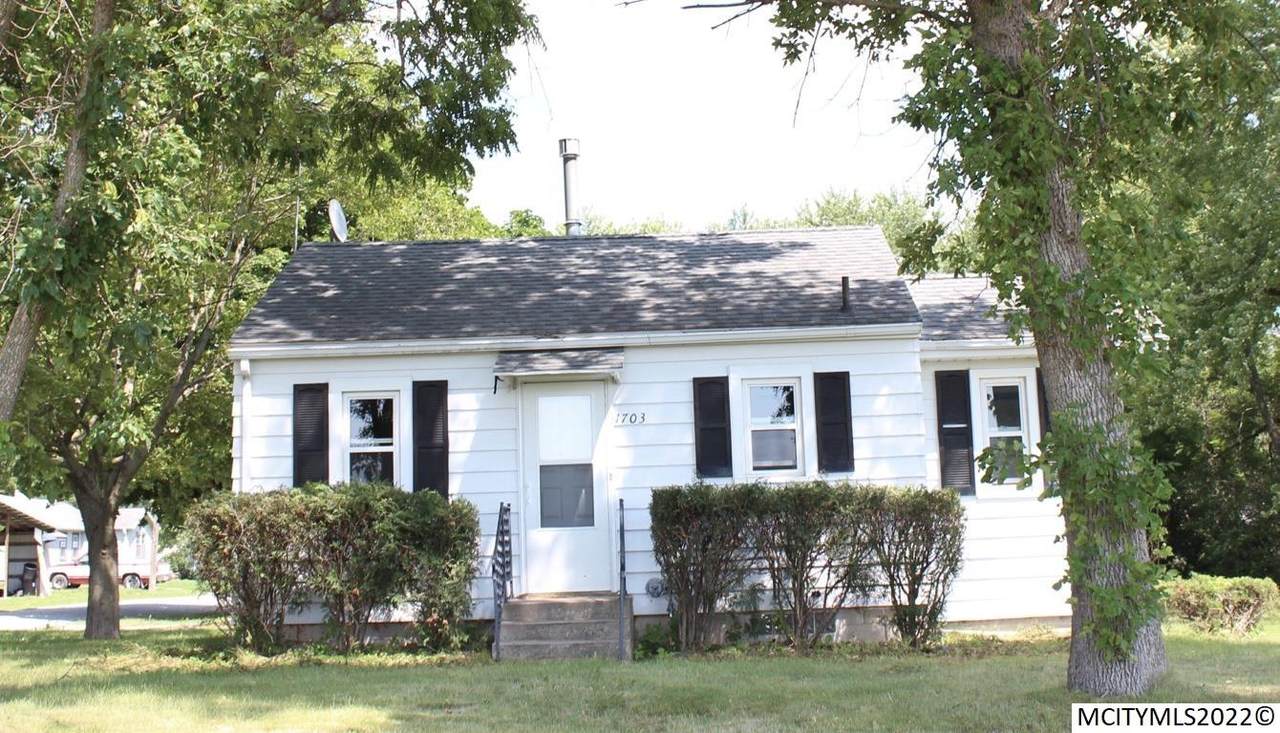 1703 Hoover - Photo 1