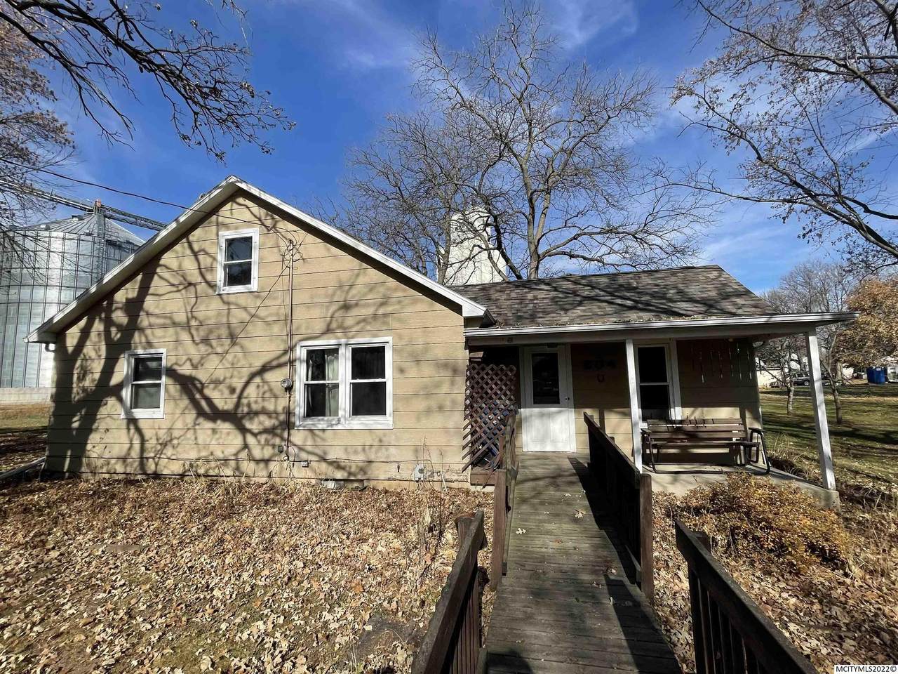 604 Sedan St - Photo 1