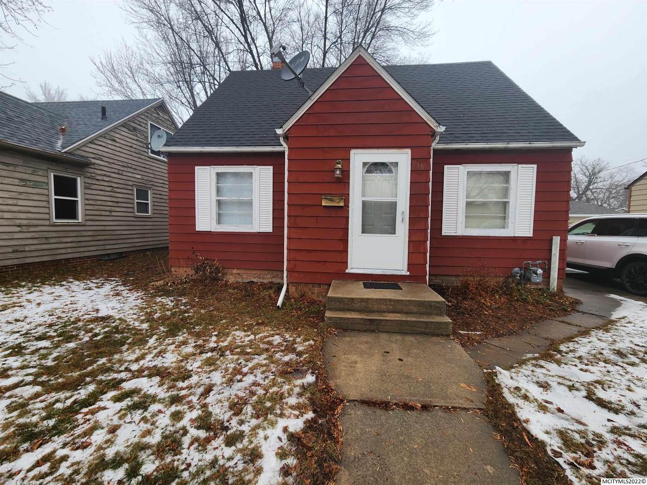 958 15th Pl Ne - Photo 1