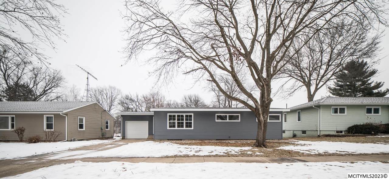 903 6th Ave - Photo 1