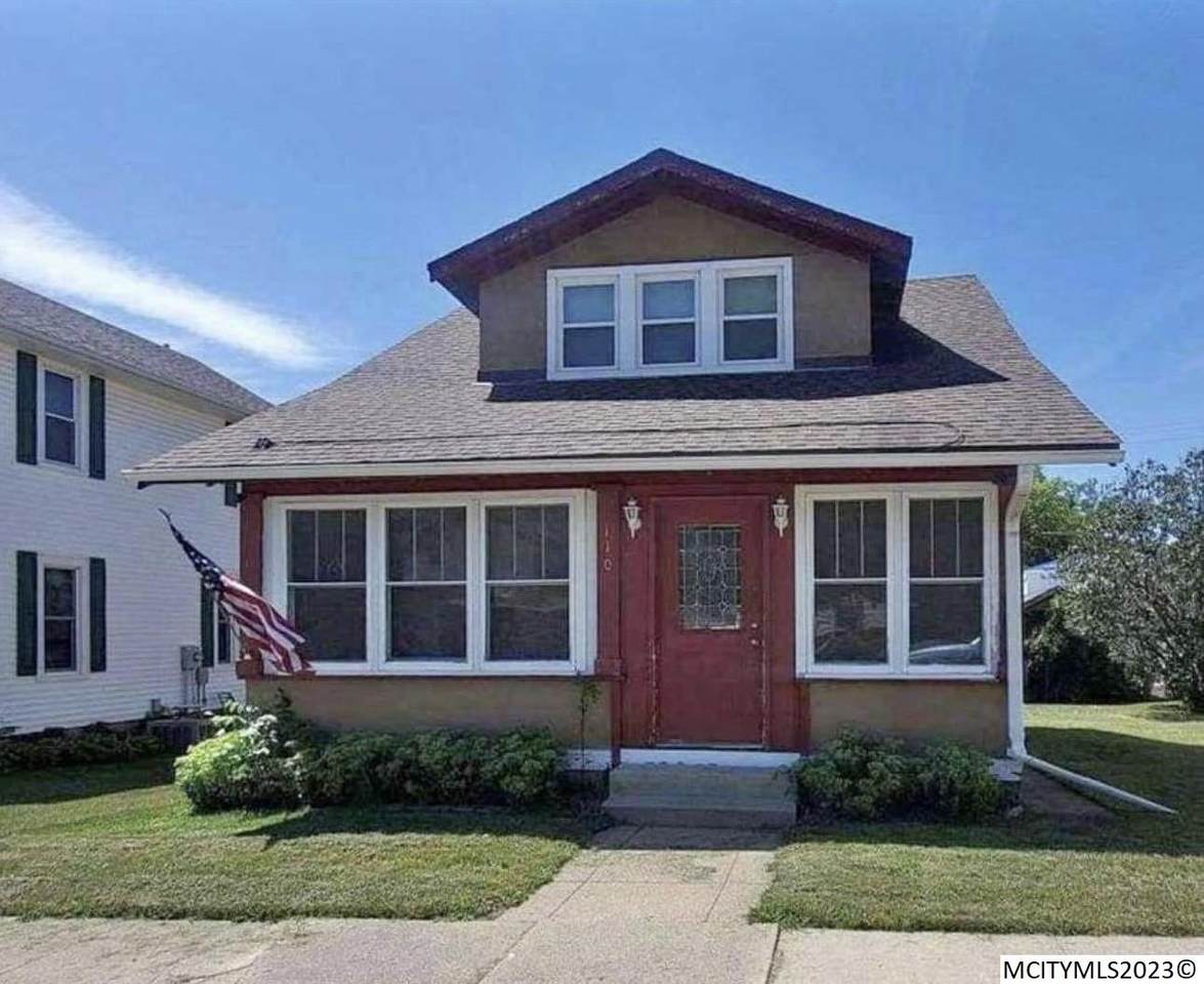110 Hawkeye Ave - Photo 1