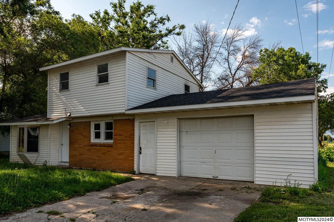 15472 Winnebago Ave - Photo 1