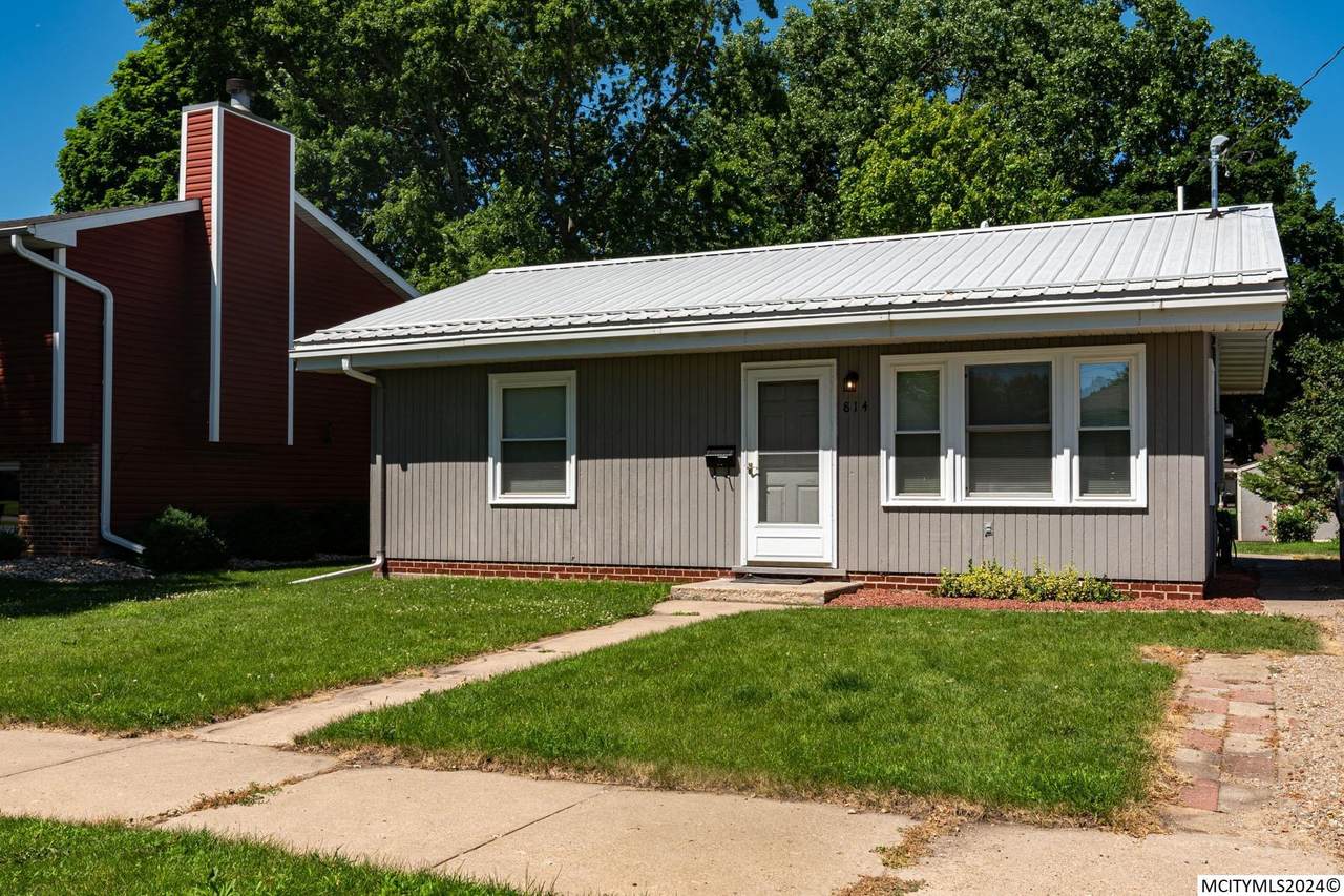 814 Polk - Photo 1