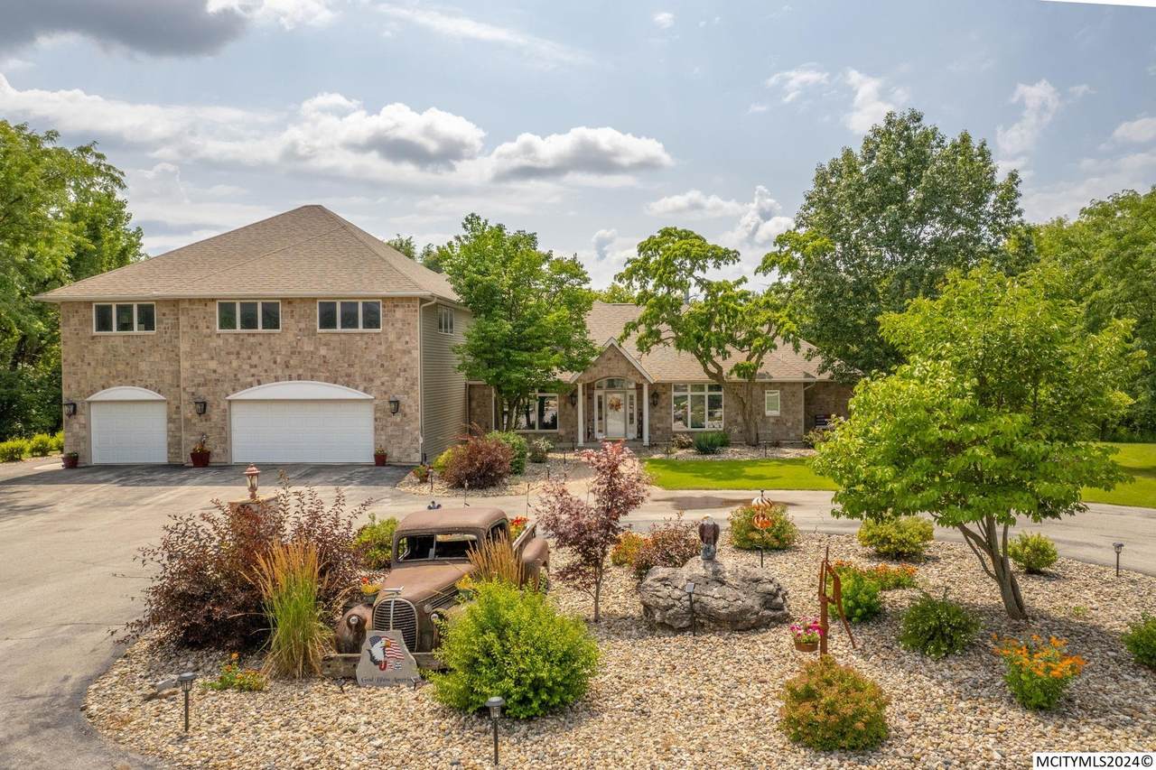 1406 Carolina - Photo 1
