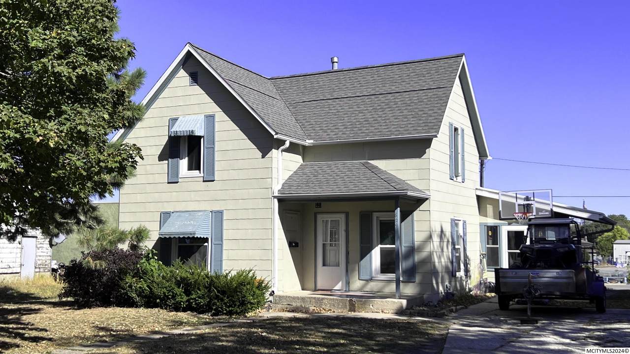 629 Washington - Photo 1