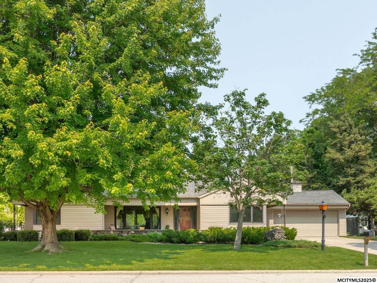 76 Brook Terrace - Photo 1