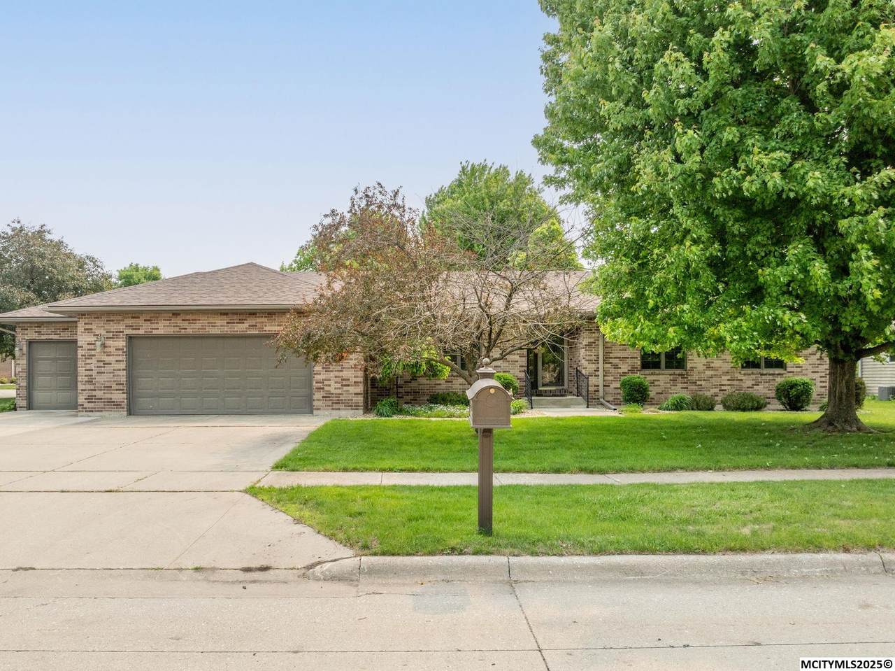 209 Red Fox Court - Photo 1