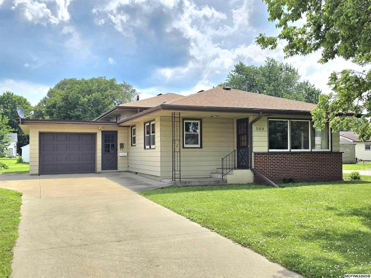 509 Pierce - Photo 1