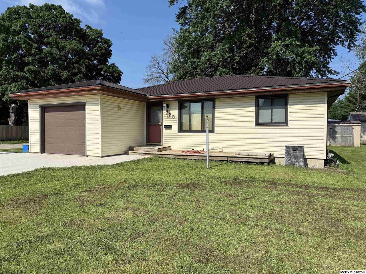 728 S Harrison - Photo 1