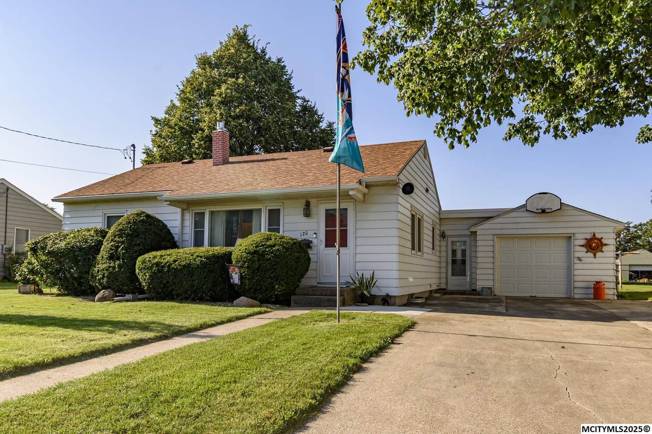 120 27th Sw - Photo 1