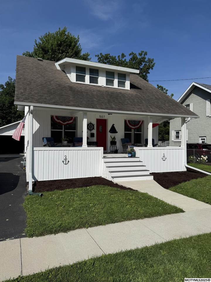 507 N 3rd St - Photo 1