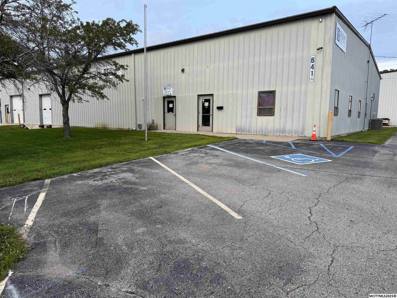 641 S Delaware - Photo 1