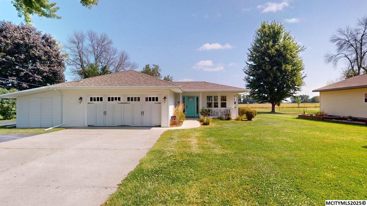 1606 8th Pl - Photo 1