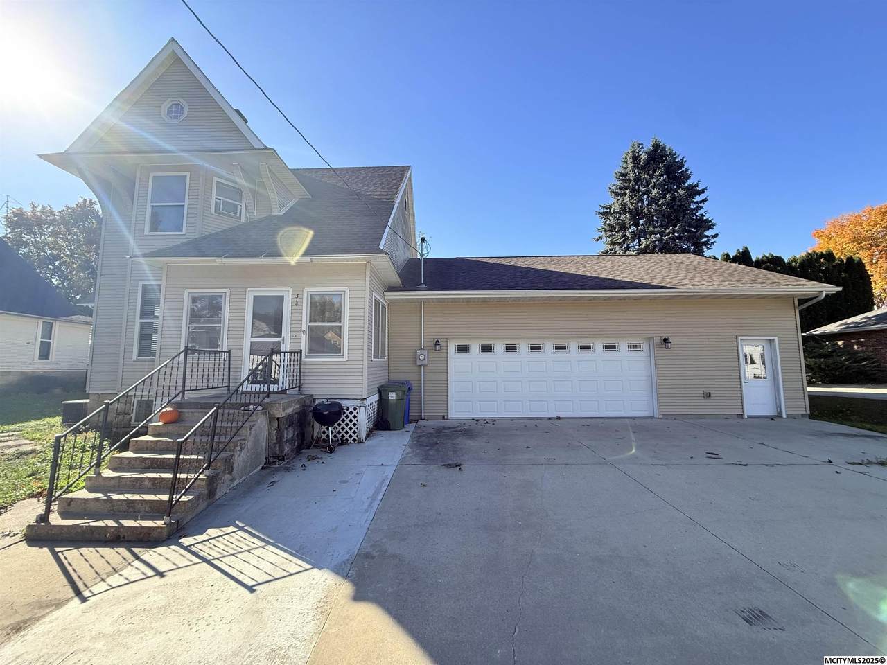 314 Andrews St - Photo 1