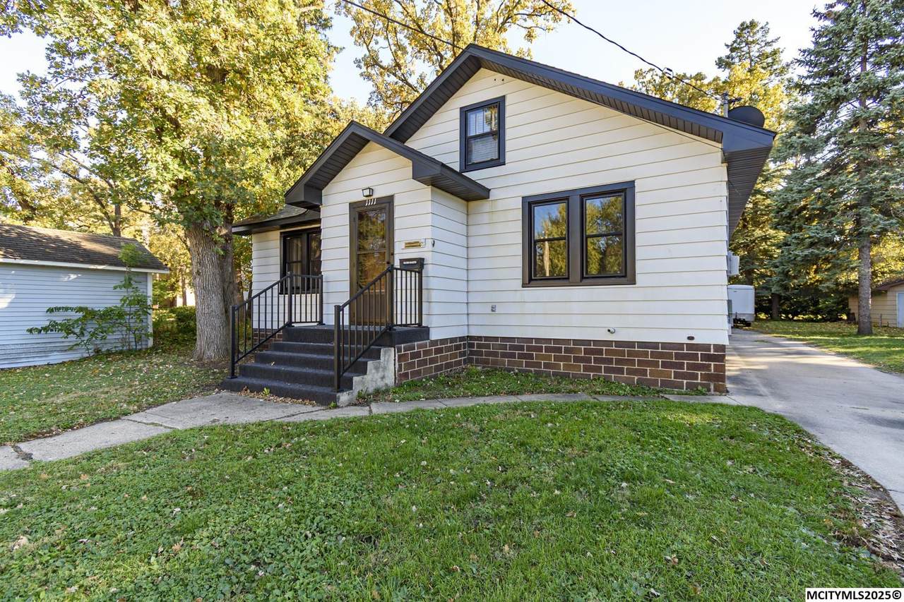 1111 1st Sw - Photo 1