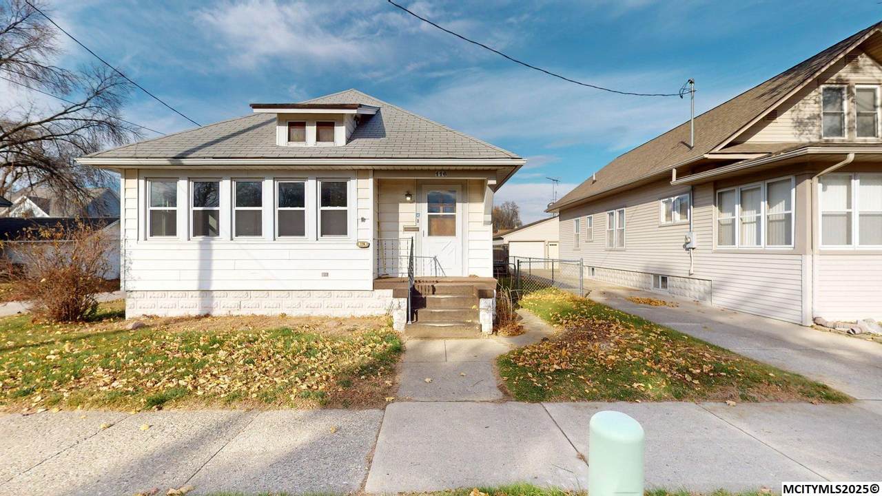 116 16th Se - Photo 1