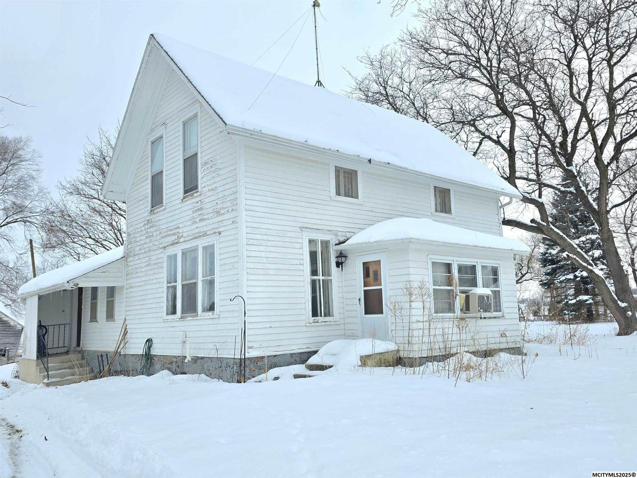 16115 Portland Ave - Photo 1