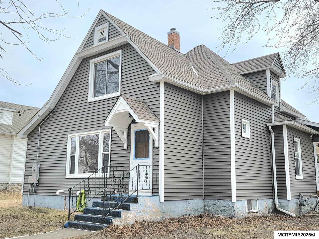 495 5th St - Photo 1