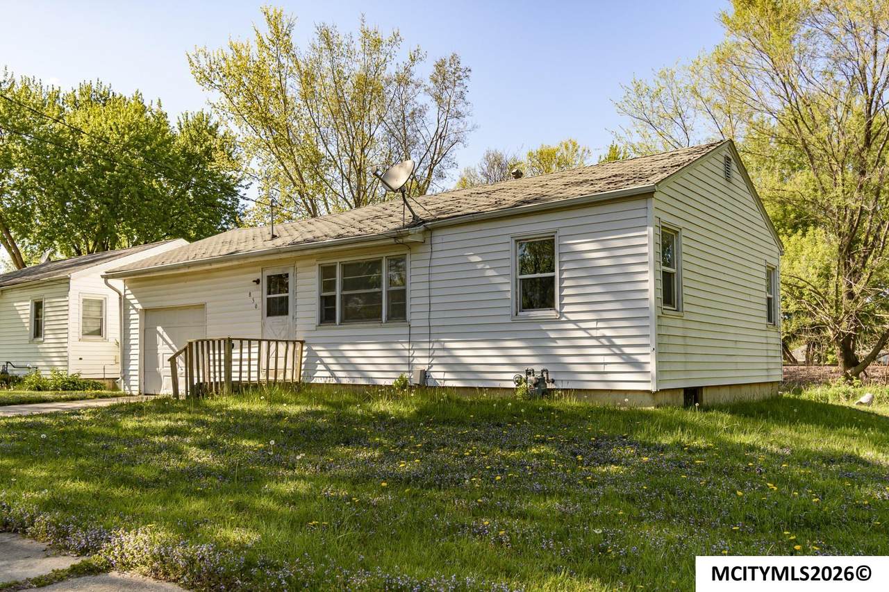 850 12th Se - Photo 1