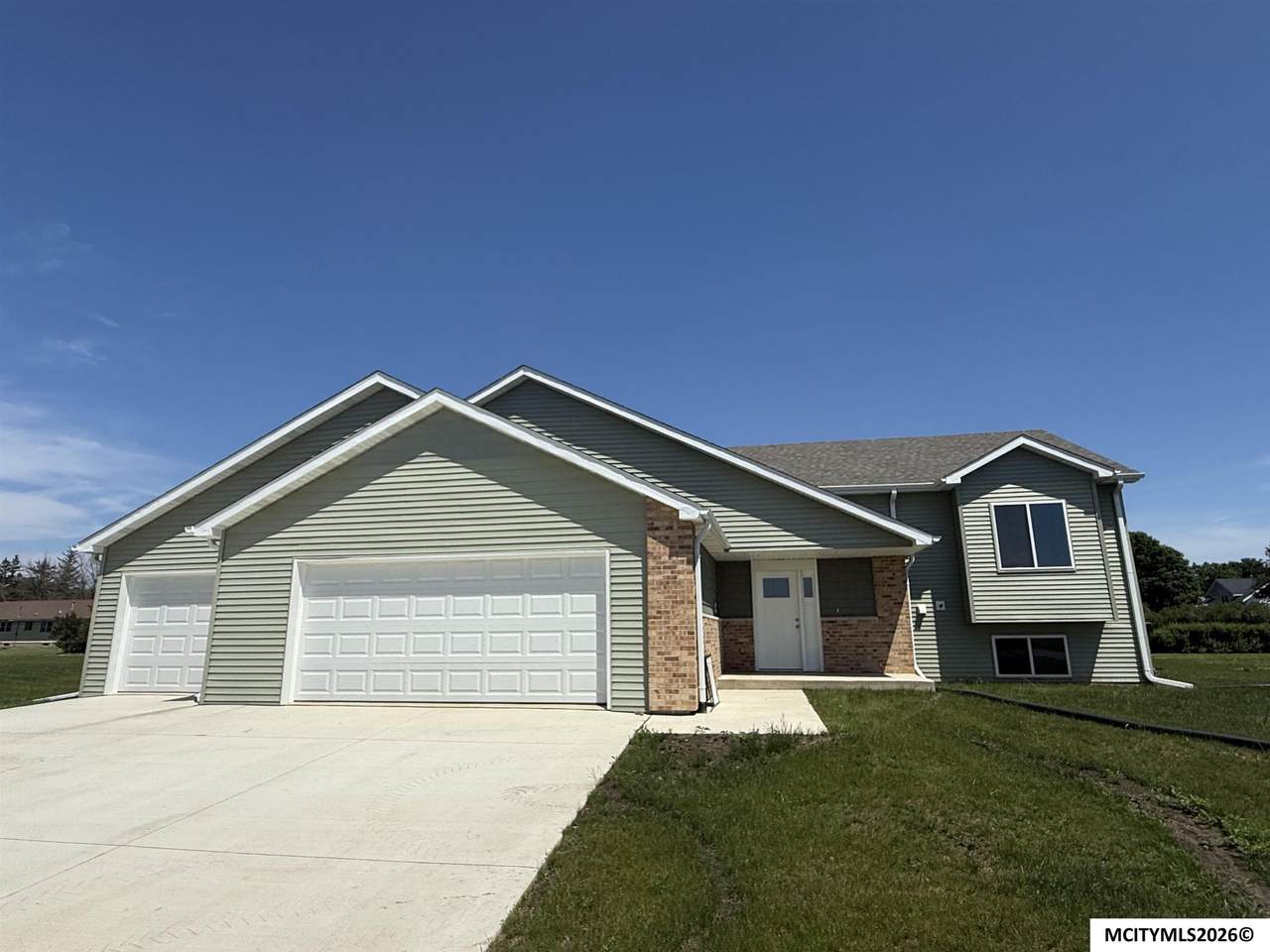 507 Boulder Ln - Photo 1