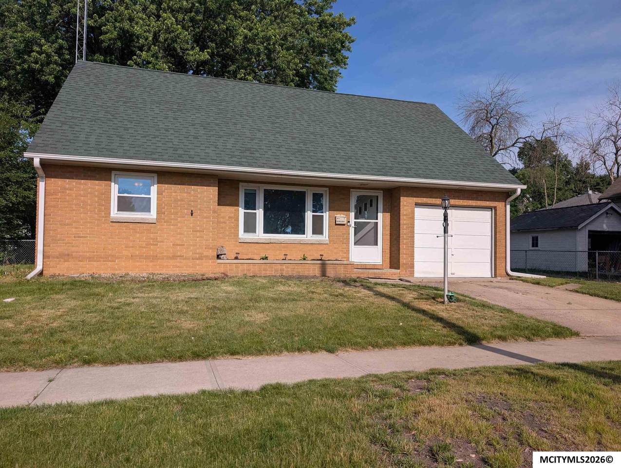 816 Maryland - Photo 1