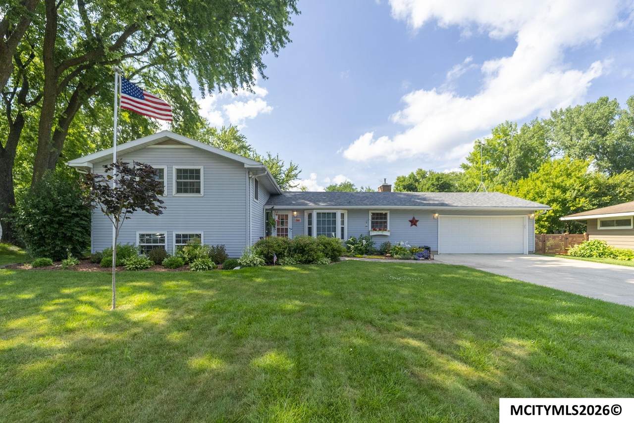 38 Country Circle - Photo 1