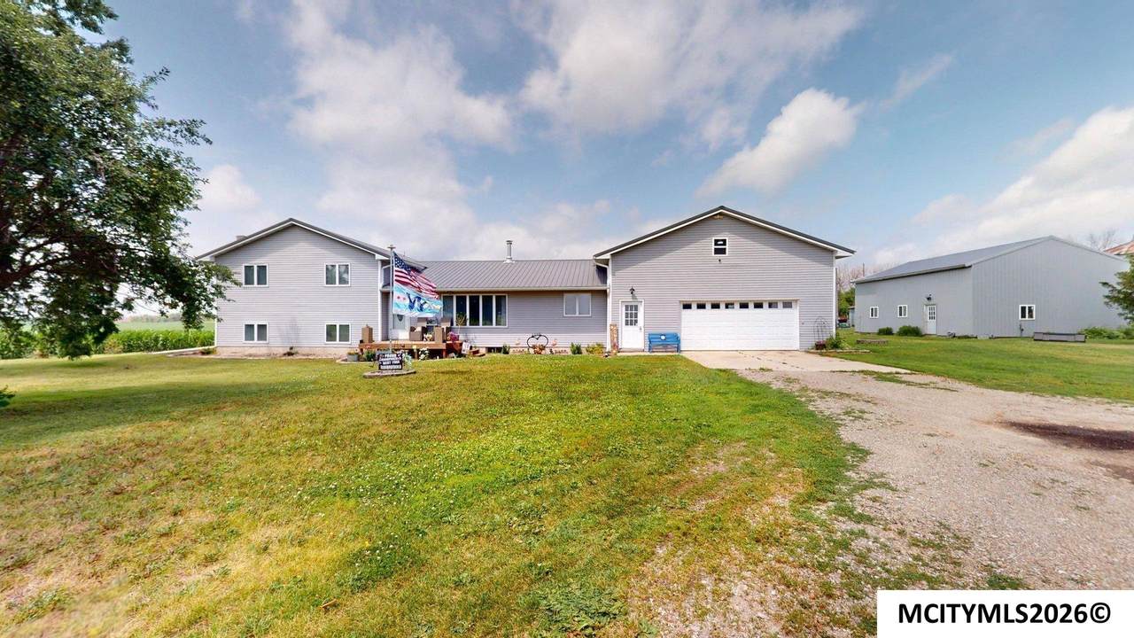 10910 Ulmus Ave - Photo 1