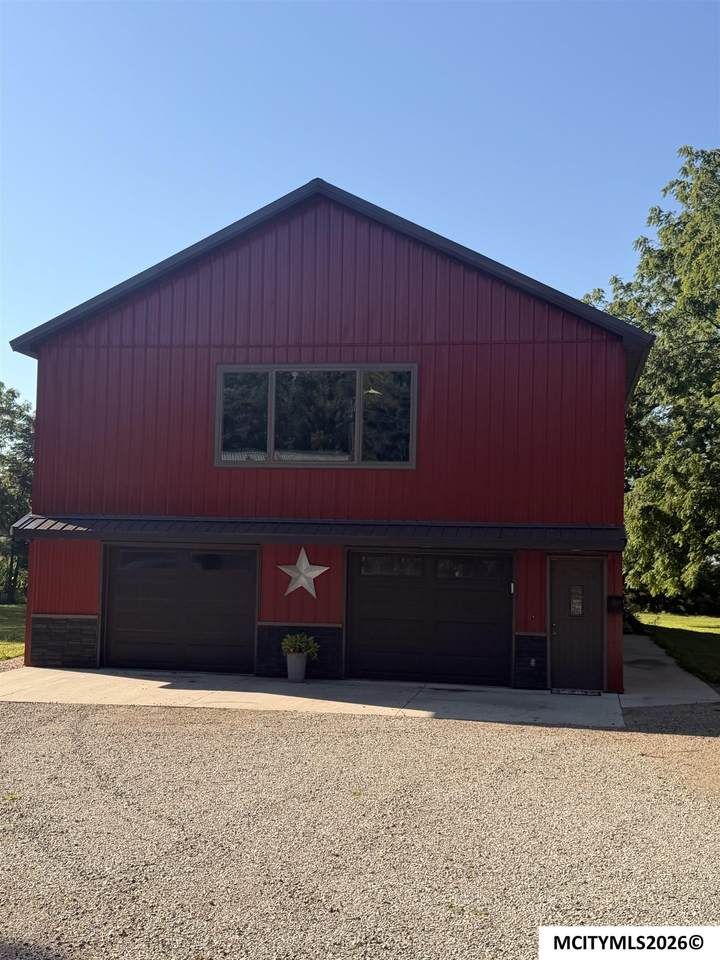 3495 Thrush Ave - Photo 1