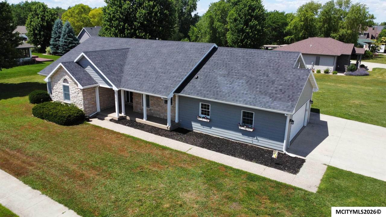 2262 State St - Photo 1