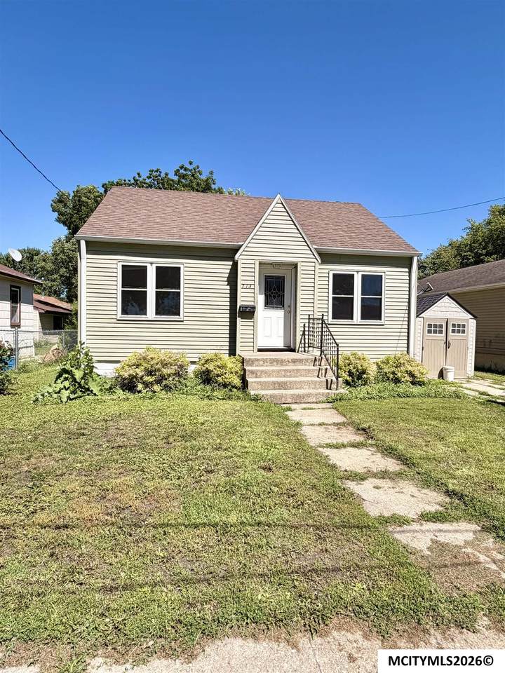 713 Tyler - Photo 1