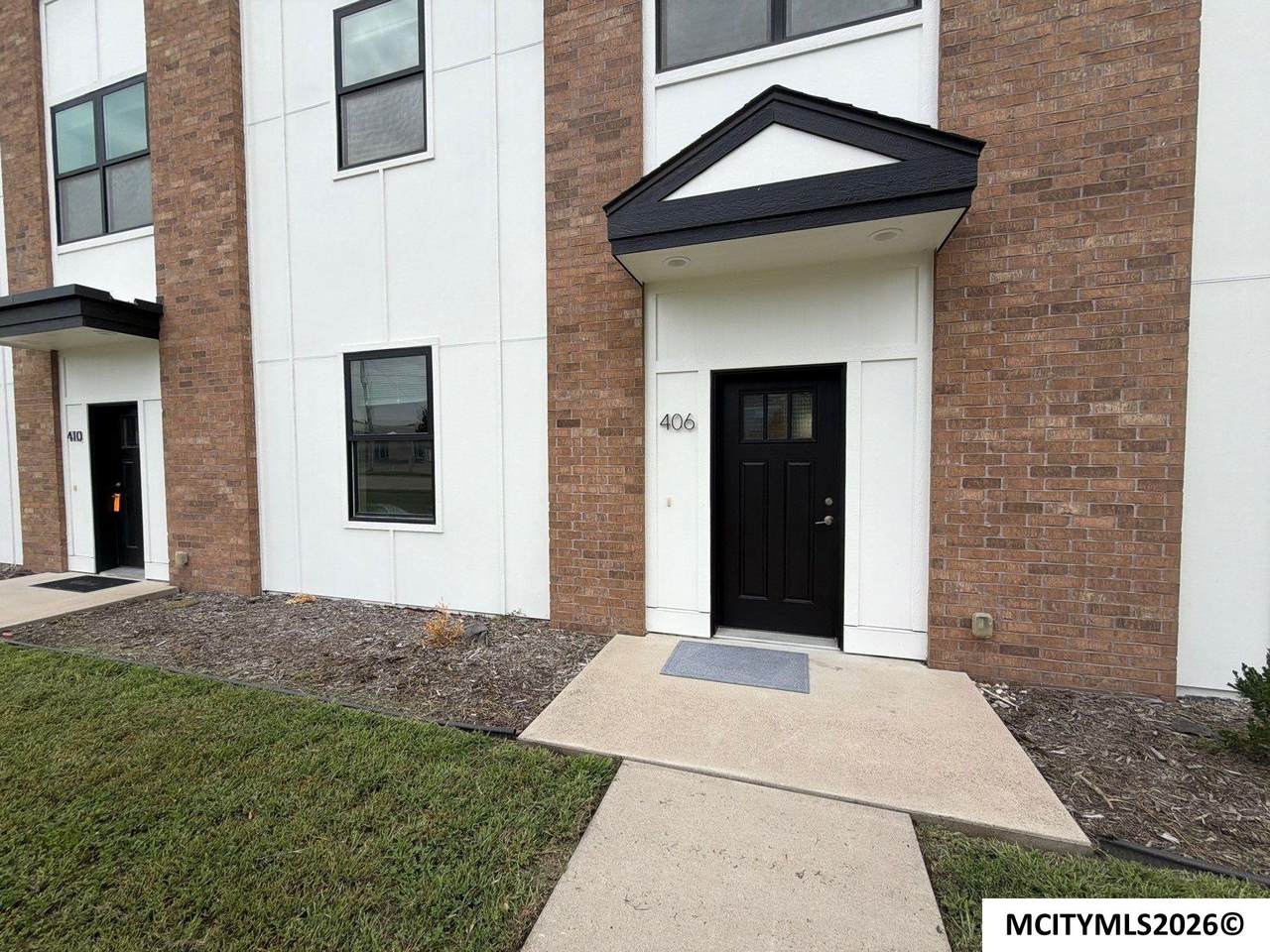 406 4th St Sw - Photo 1