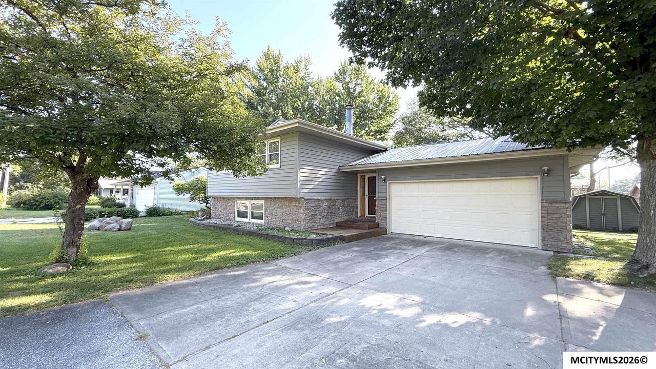 321 Summit - Photo 1