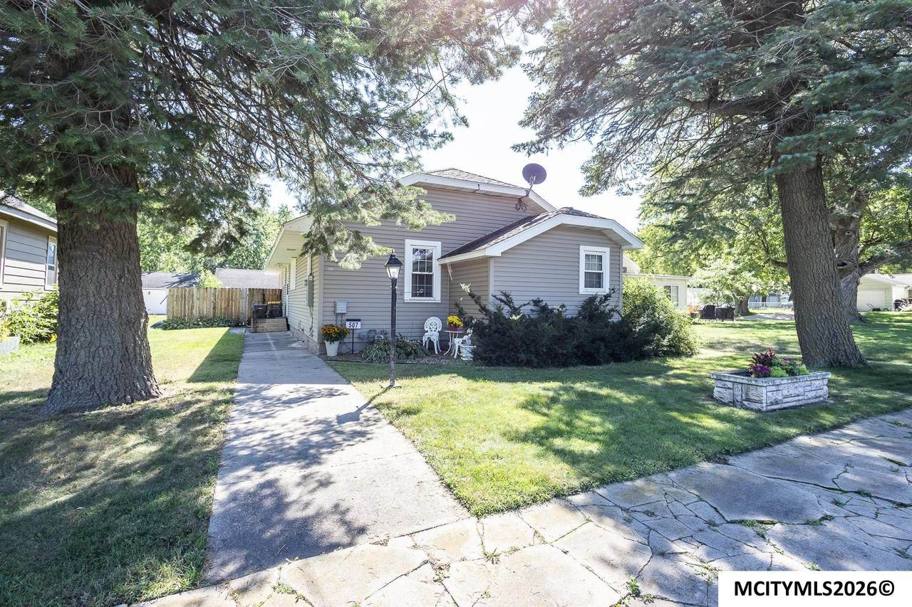 507 19th Se - Photo 1