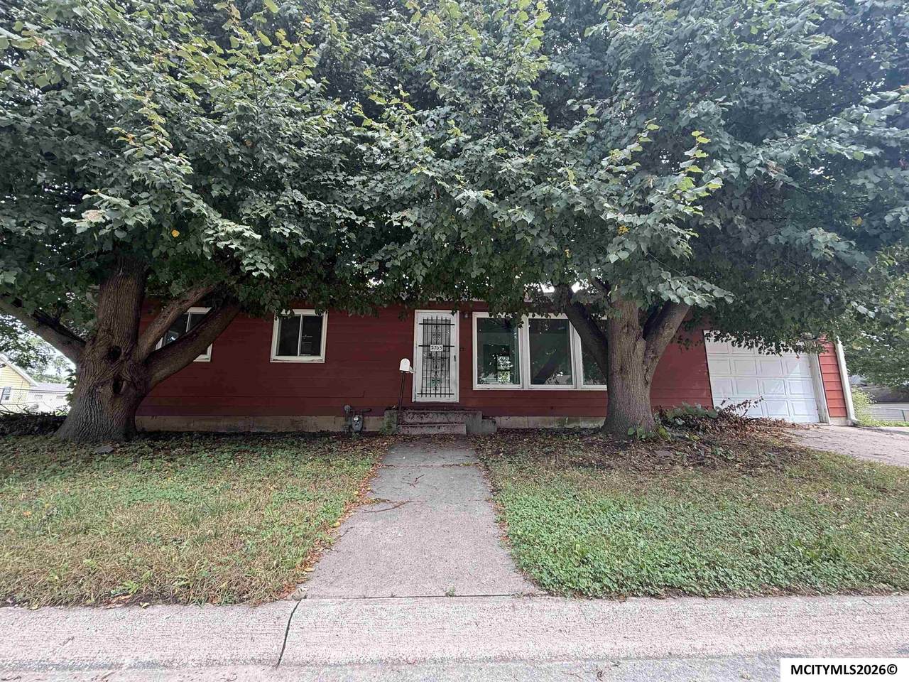 2705 Adams Ave - Photo 1