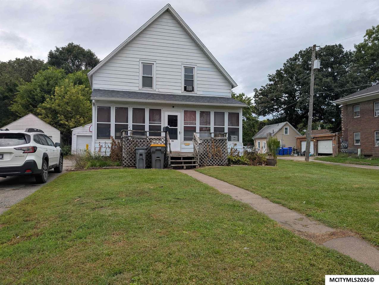 116 13th Ne - Photo 1