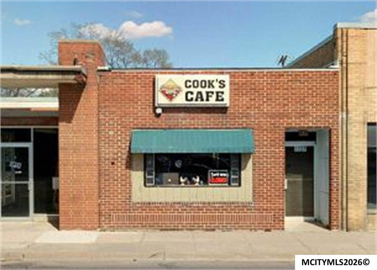 1327 N Federal Ave, Mason City, IA 50401