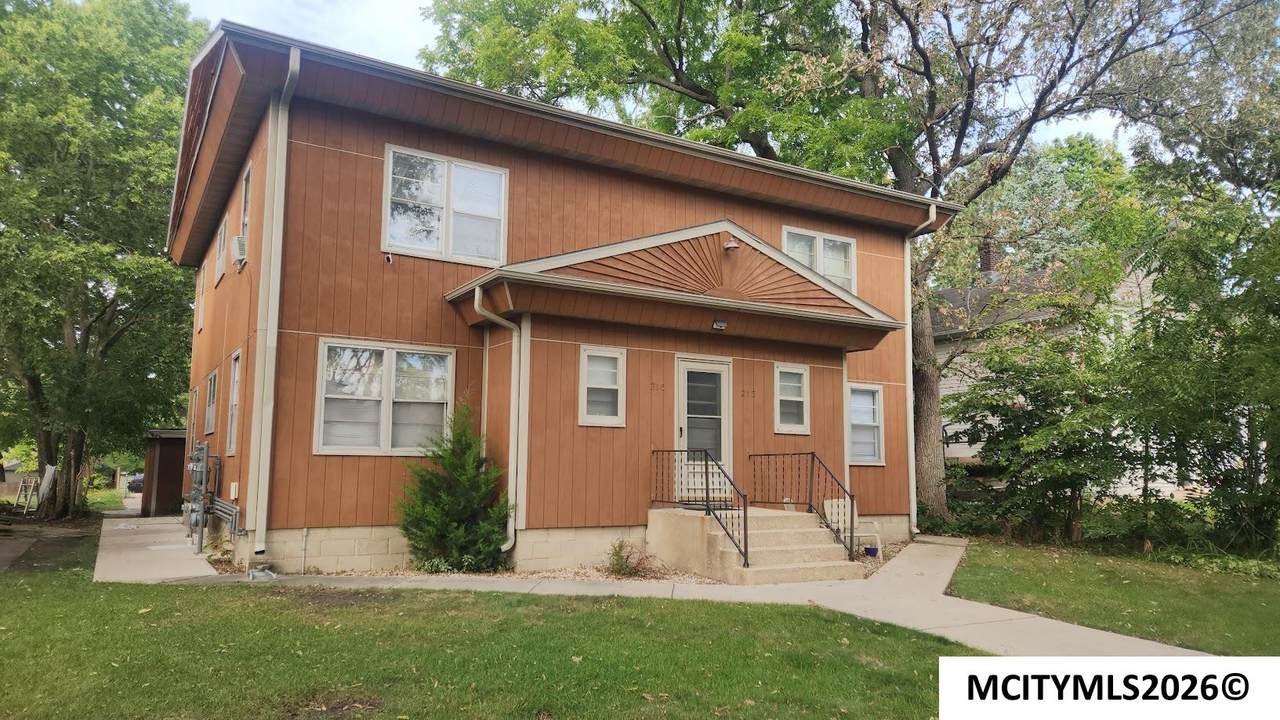 210-212 4th Ne - Photo 1