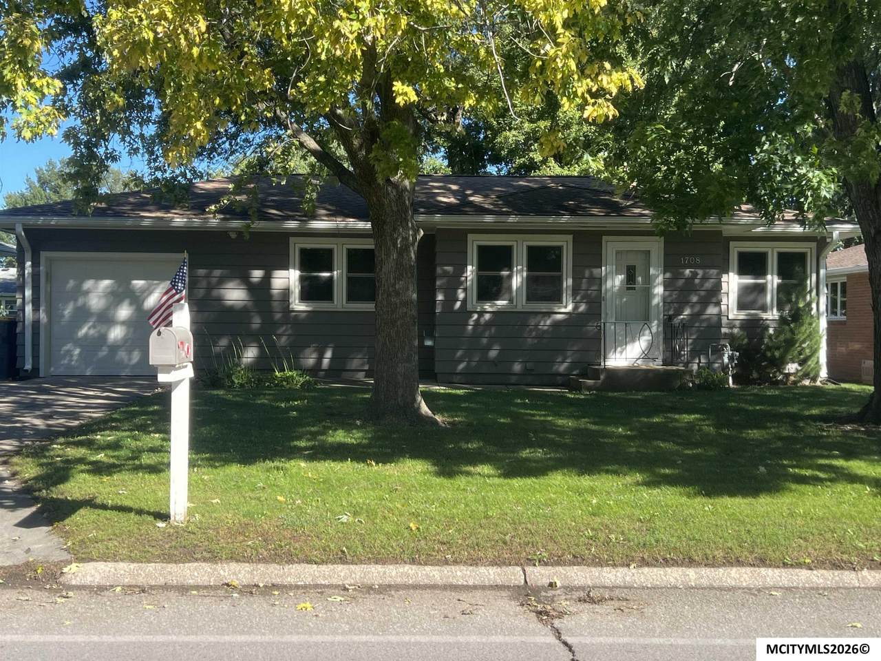 1708 Cerro Gordo Way - Photo 1