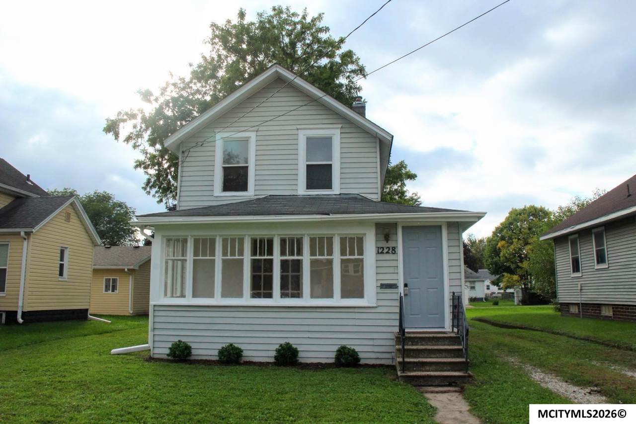 1228 Madison - Photo 1