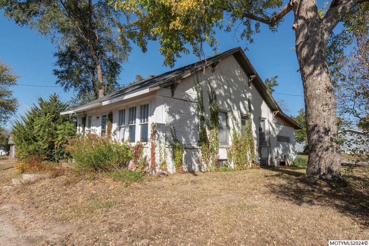 2708 19th Sw - Photo 1