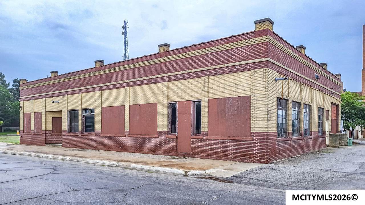 214 Delaware - Photo 1