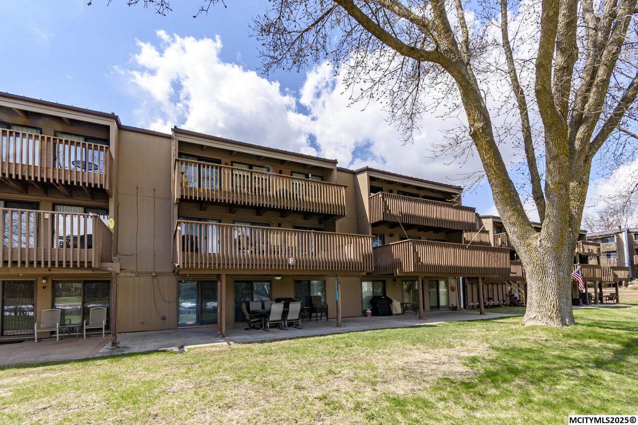 2700 Shore Dr #F2-25 - Photo 1