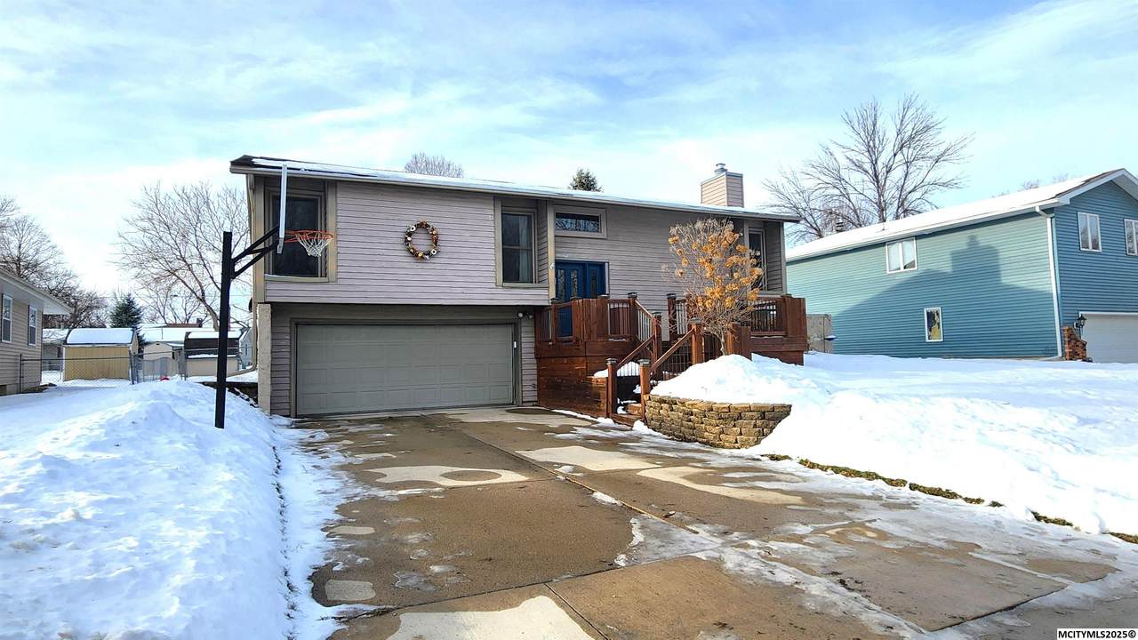 722 Garfield - Photo 1