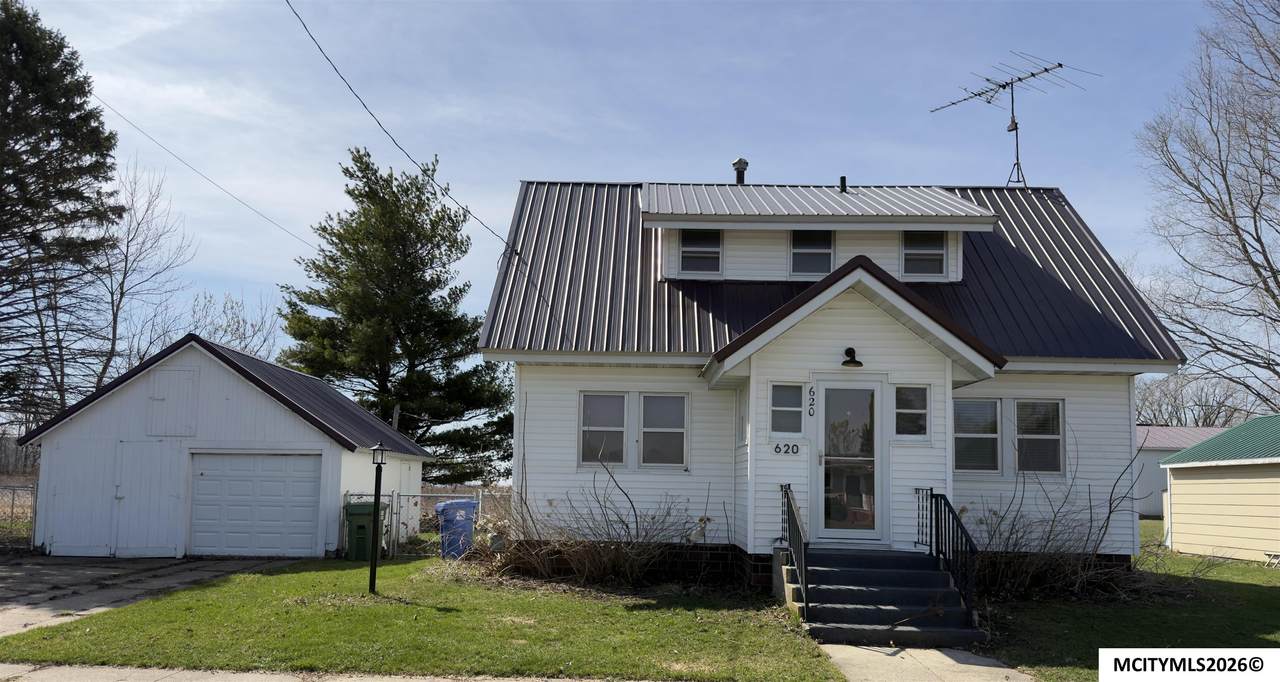 620 College St - Photo 1