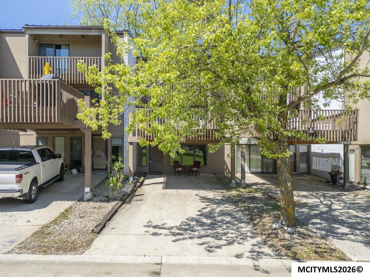 2700 Shore Dr #L-34 - Photo 1
