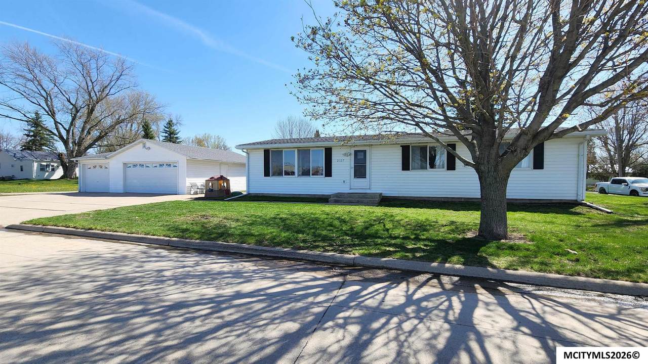 2117 Mckinley - Photo 1