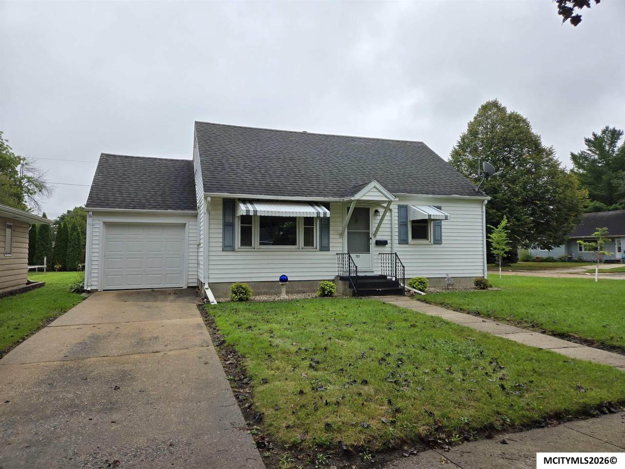 721 Louisiana Ave - Photo 1