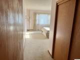 320 Willowbrook Dr - Photo 12